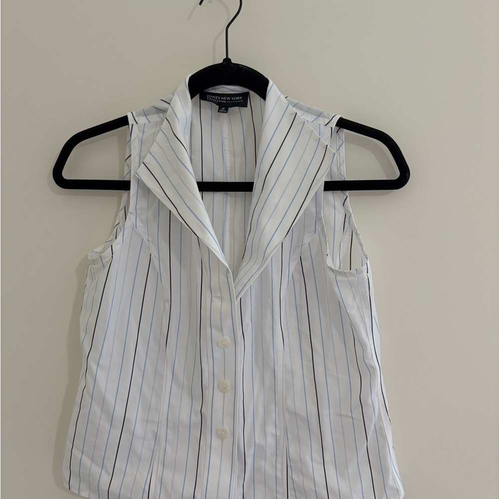 Jones New York White Blue Striped Sleeveless Blouse